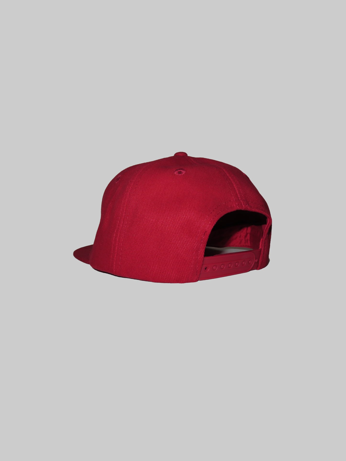 Red Reshaped Ê Snapback