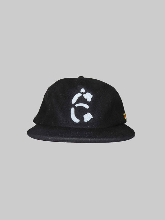 Reshaped Ê Wool Snapback